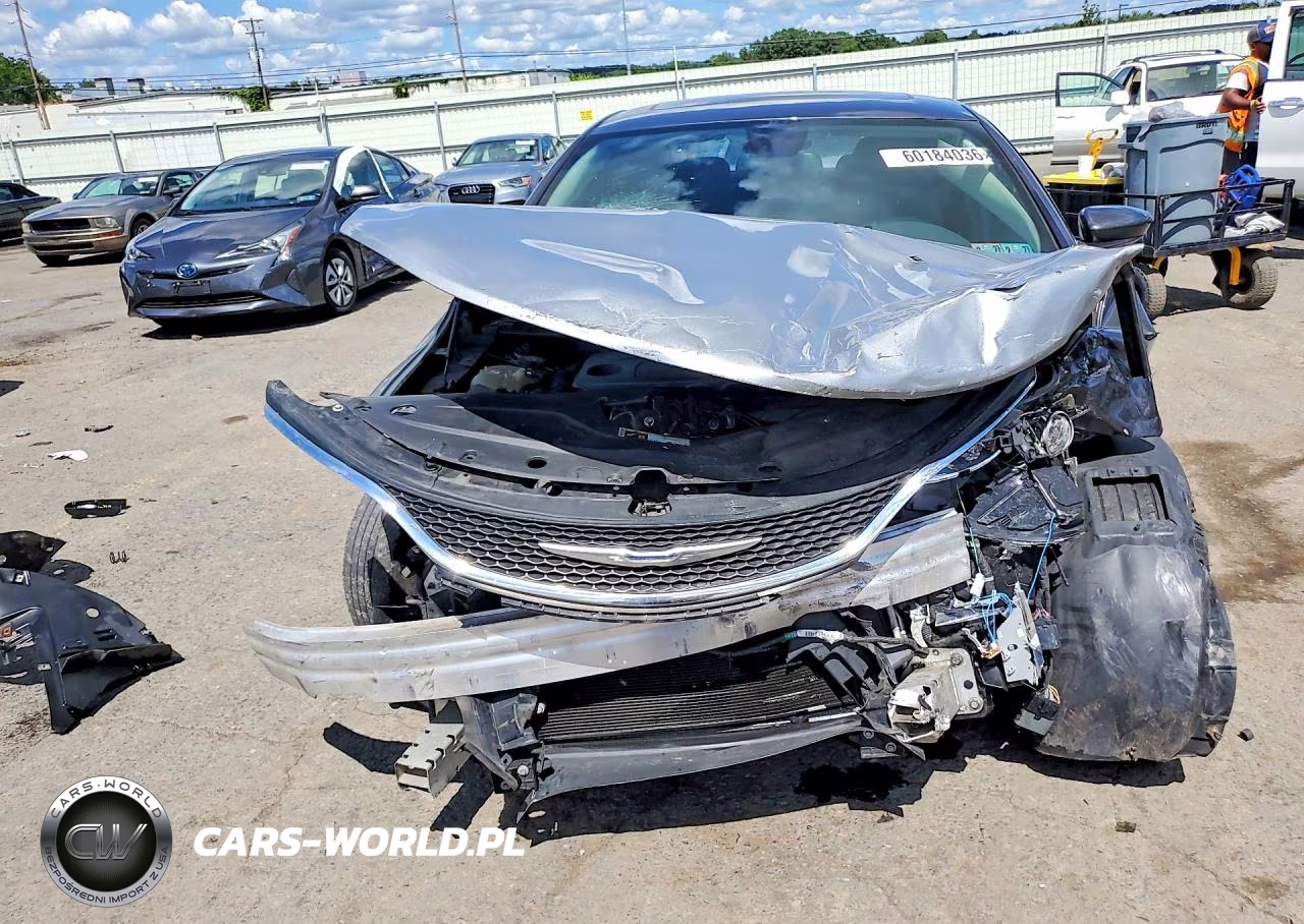 2015 Chrysler 200 Limited VIN:1C3CCCABXFN632574 - 5