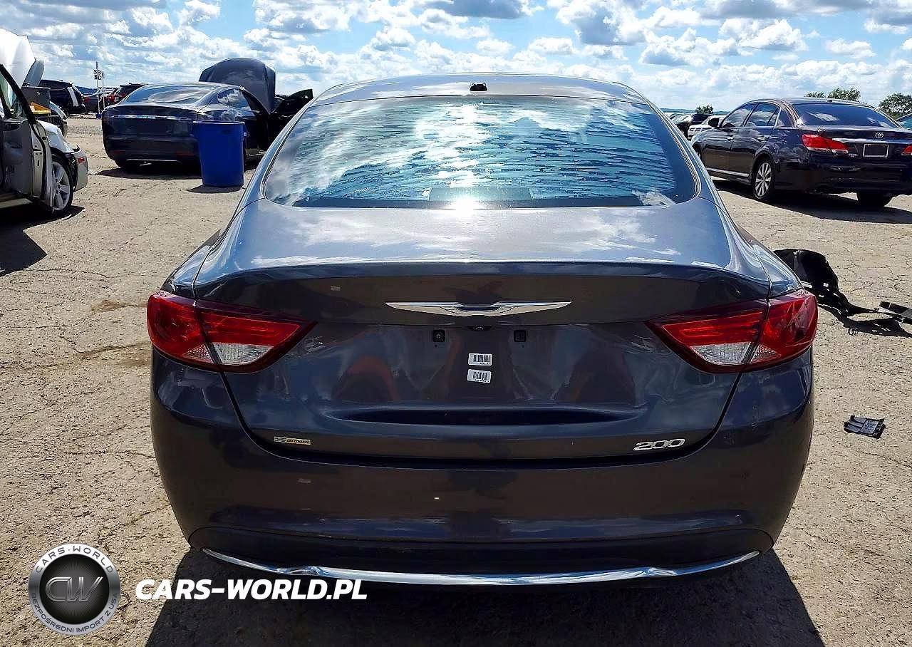 2015 Chrysler 200 Limited VIN:1C3CCCABXFN632574 - 6