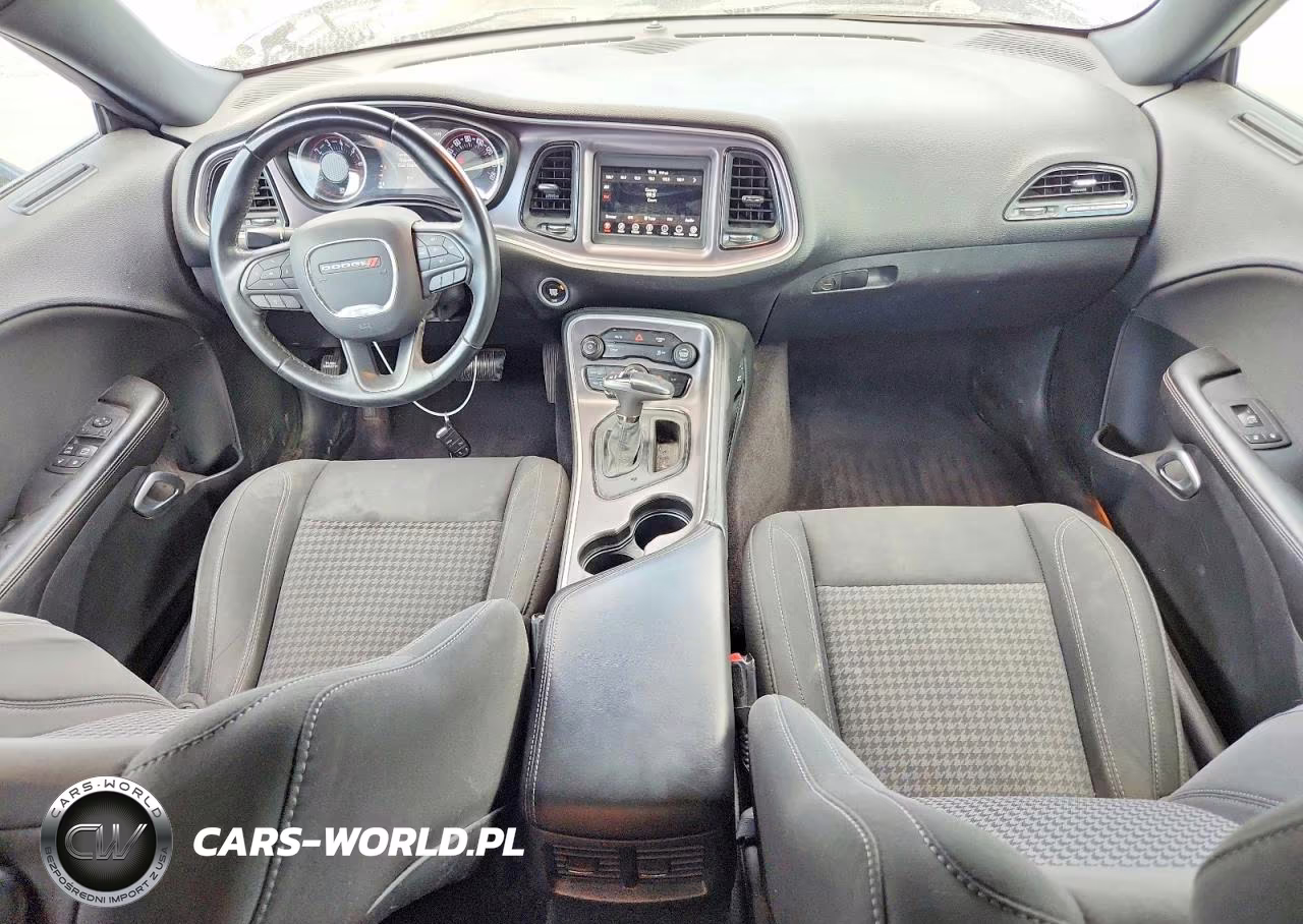 2019 Dodge Challenger Sxt VIN:2C3CDZAG6KH525259 - 8