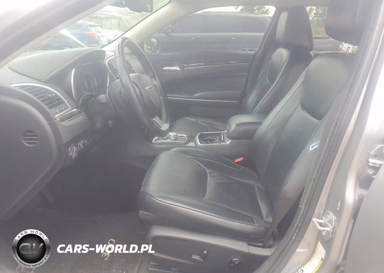 2017 Chrysler 300C VIN:2C3CCAEG5HH549754 - 7