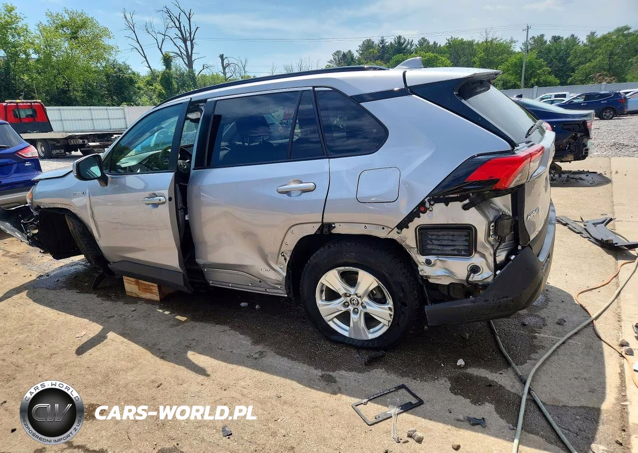 2021 Toyota Rav4 Xle VIN:4T3RWRFV5MU041755 - 2