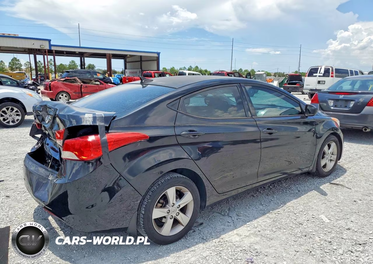 2013 Hyundai Elantra Gls VIN:5NPDH4AE3DH408061 - 3