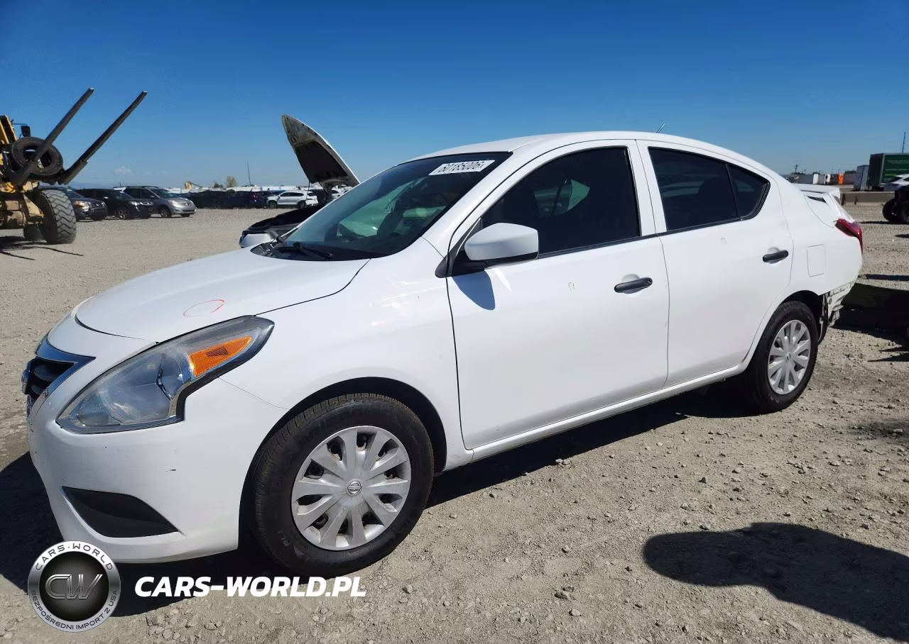 2019 Nissan Versa S Plus