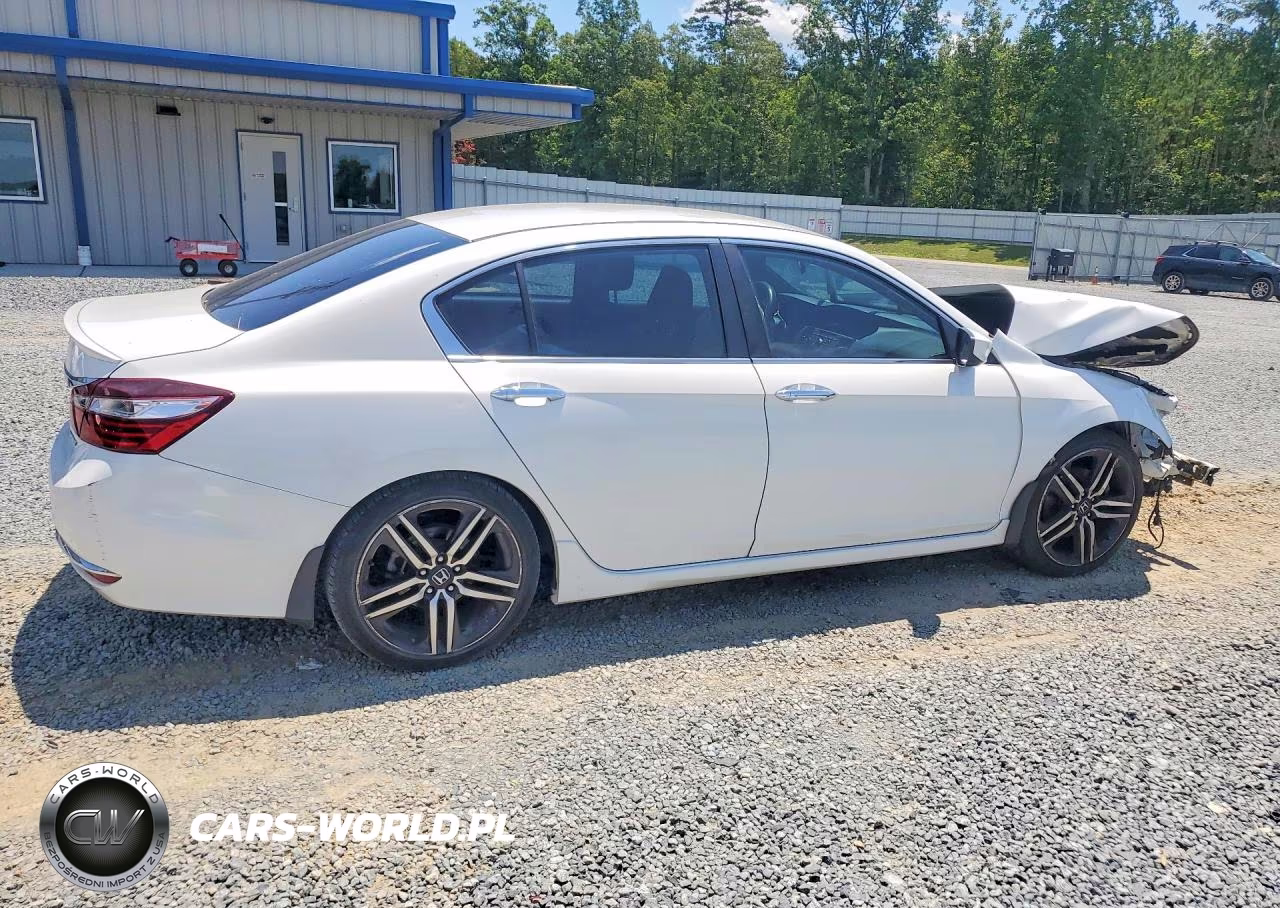 2017 Honda Accord Sport VIN:1HGCR2F50HA118297 - 3
