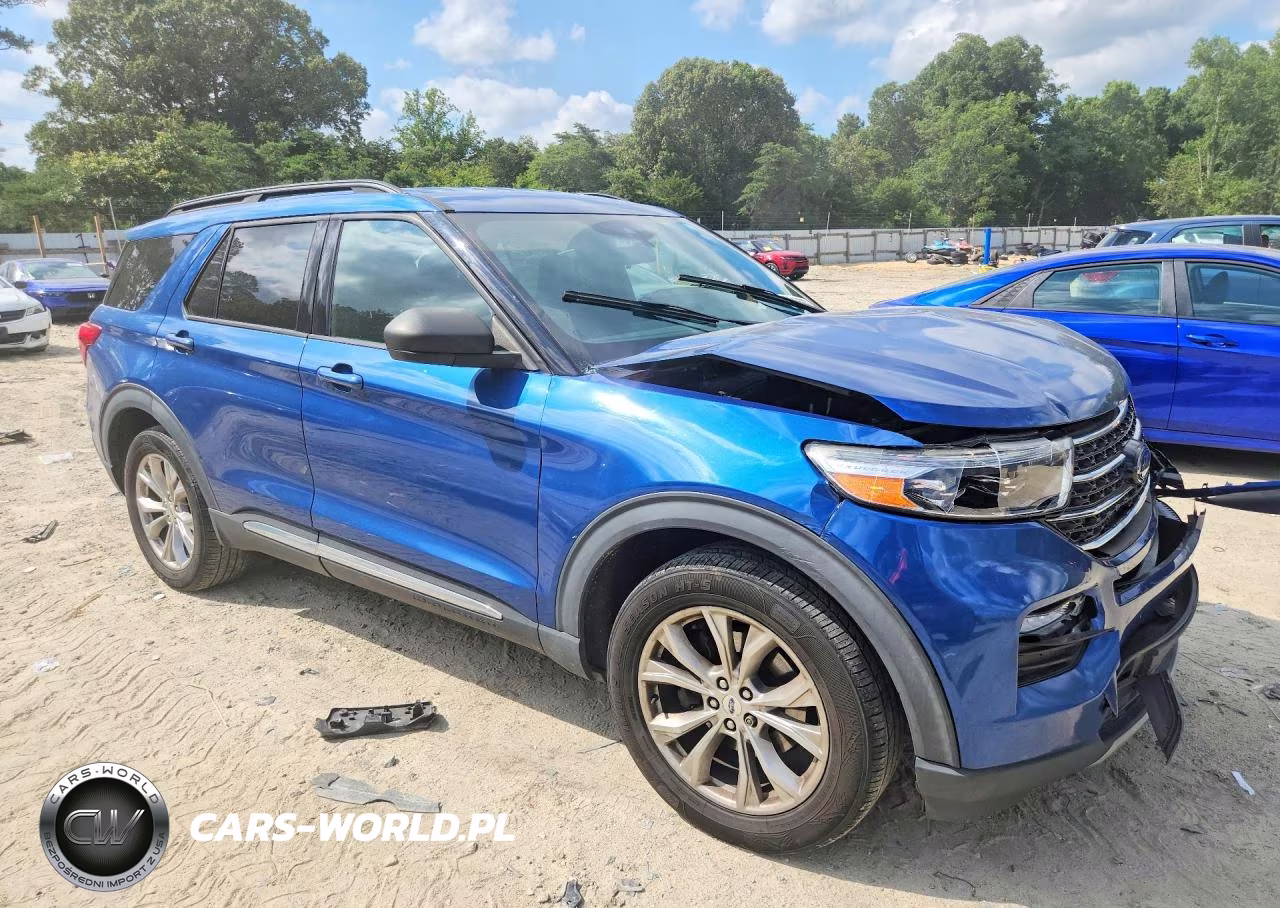2020 Ford Explorer Xlt VIN:1FMSK8DH7LGB25635 - 4