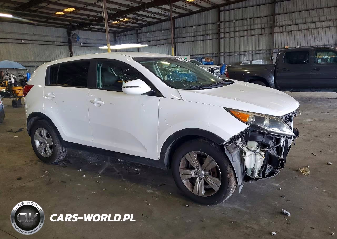 2013 Kia Sportage Lx VIN:KNDPB3A28D7493577 - 4