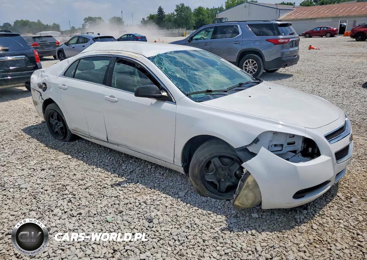 2010 Chevrolet Malibu Ls VIN:1G1ZA5E01AF280965 - 4