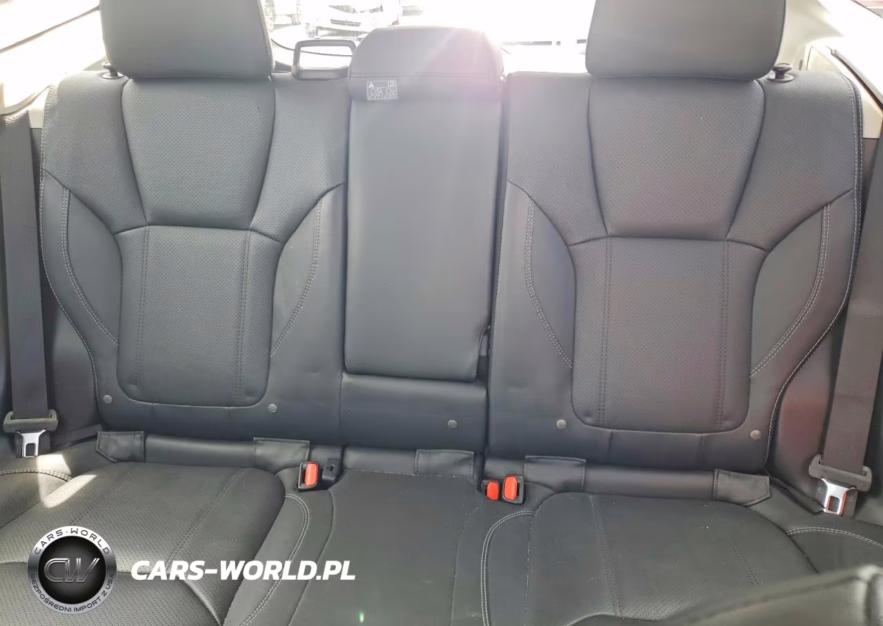 2019 Subaru Forester Touring VIN:JF2SKAWC1KH519431 - 10