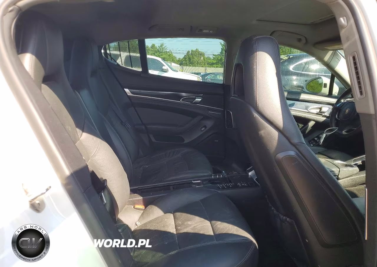 2012 Porsche Panamera 2 VIN:WP0AA2A79CL015267 - 11