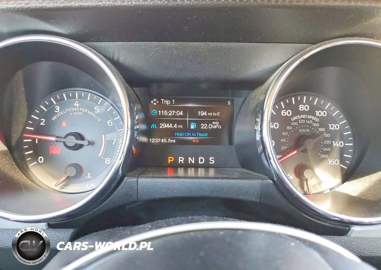 2015 Ford Mustang VIN:1FA6P8TH7F5352886 - 9