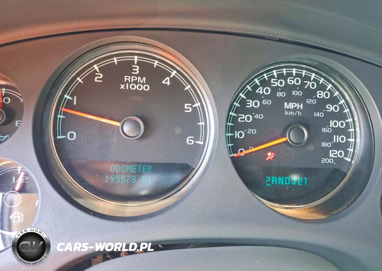 2008 Chevrolet Tahoe C1500 VIN:1GNFC13068R163334 - 9