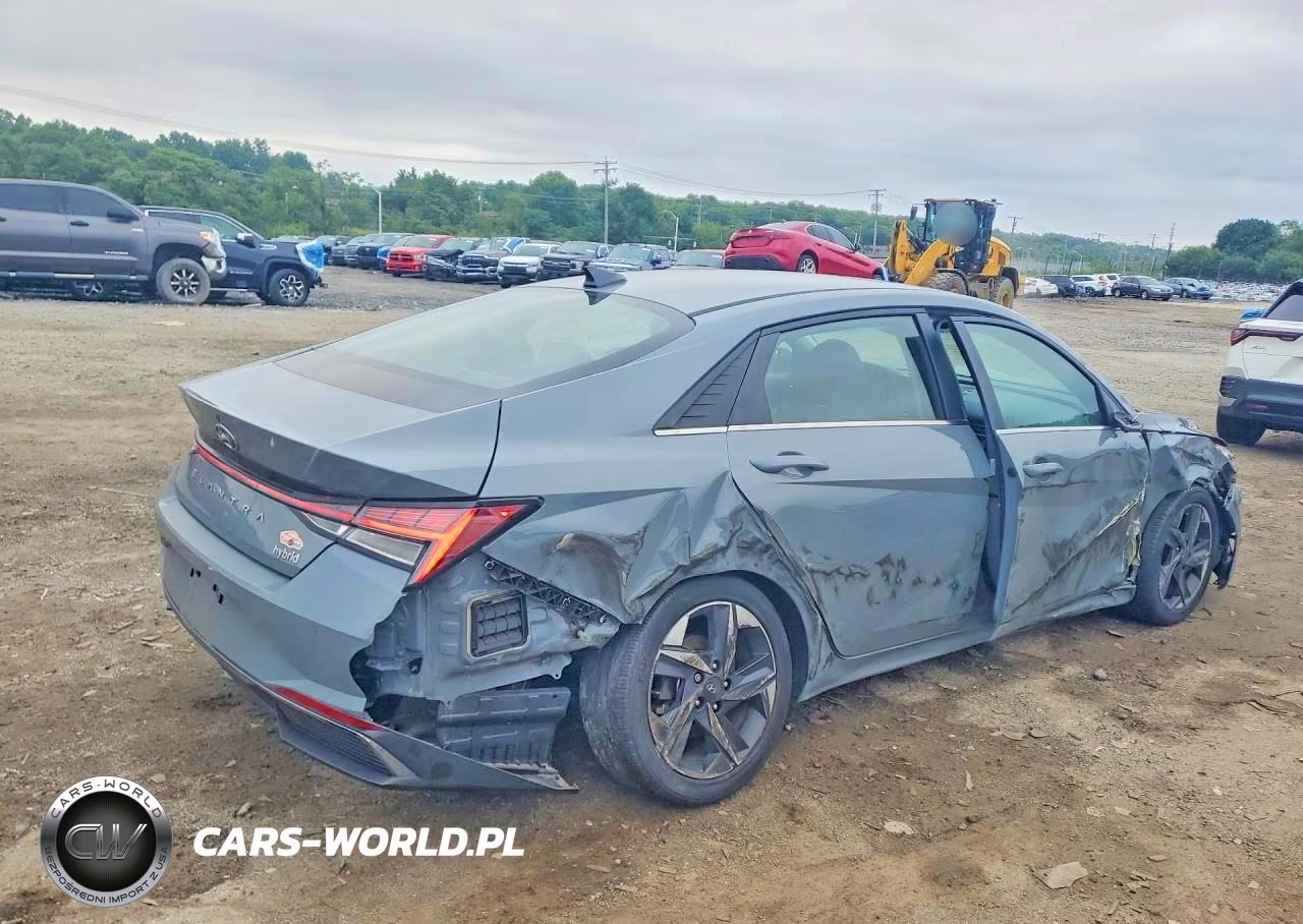 2022 Hyundai Elantra Limited VIN:KMHLN4AJ7NU016267 - 3