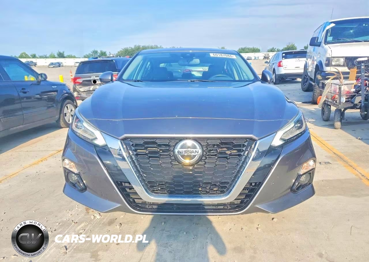 2020 Nissan Altima Platinum VIN:1N4BL4FW8LC233782 - 5