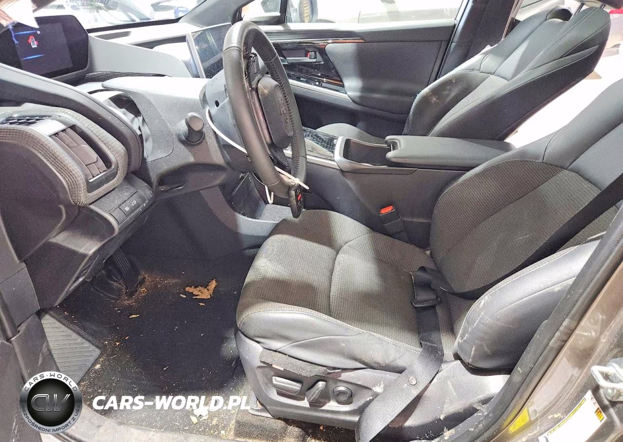 2025 Toyota Bz4X Xle VIN:JTMAAAAA9SA067675 - 7