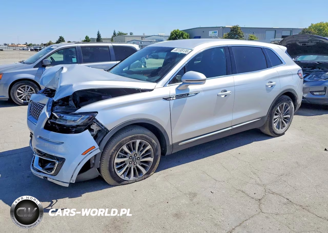 2019 Lincoln Nautilus Select