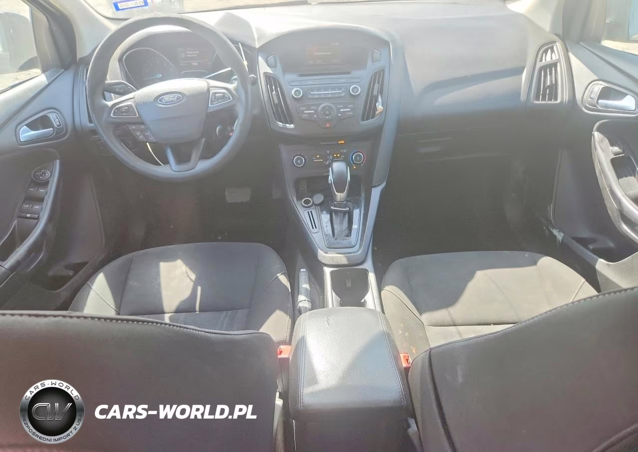 2017 Ford Focus Se VIN:1FADP3K28HL232424 - 8