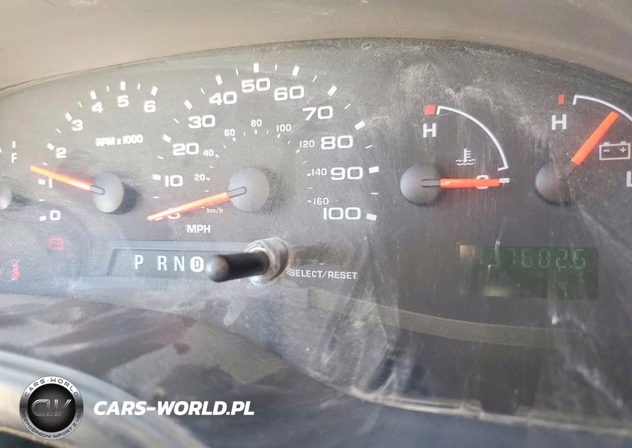 2006 Ford E150 Delivery Van VIN:1FTRE14W86HA17412 - 9
