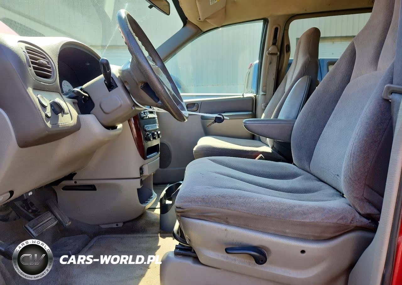 2003 Chrysler Town & Country VIN:2C4GP24R63R254644 - 7