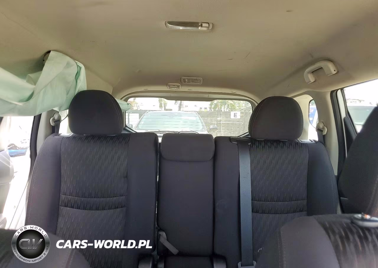 2019 Nissan Rogue S VIN:5N1AT2MT2KC796534 - 10