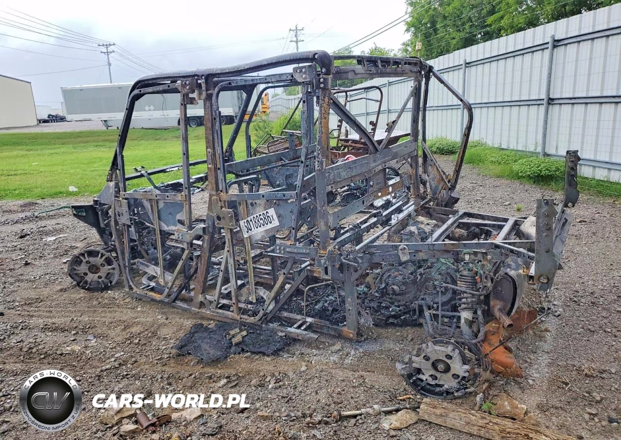 2025 Polaris Ranger Utility Vehicle VIN:4XARSY997S8757376 - 3