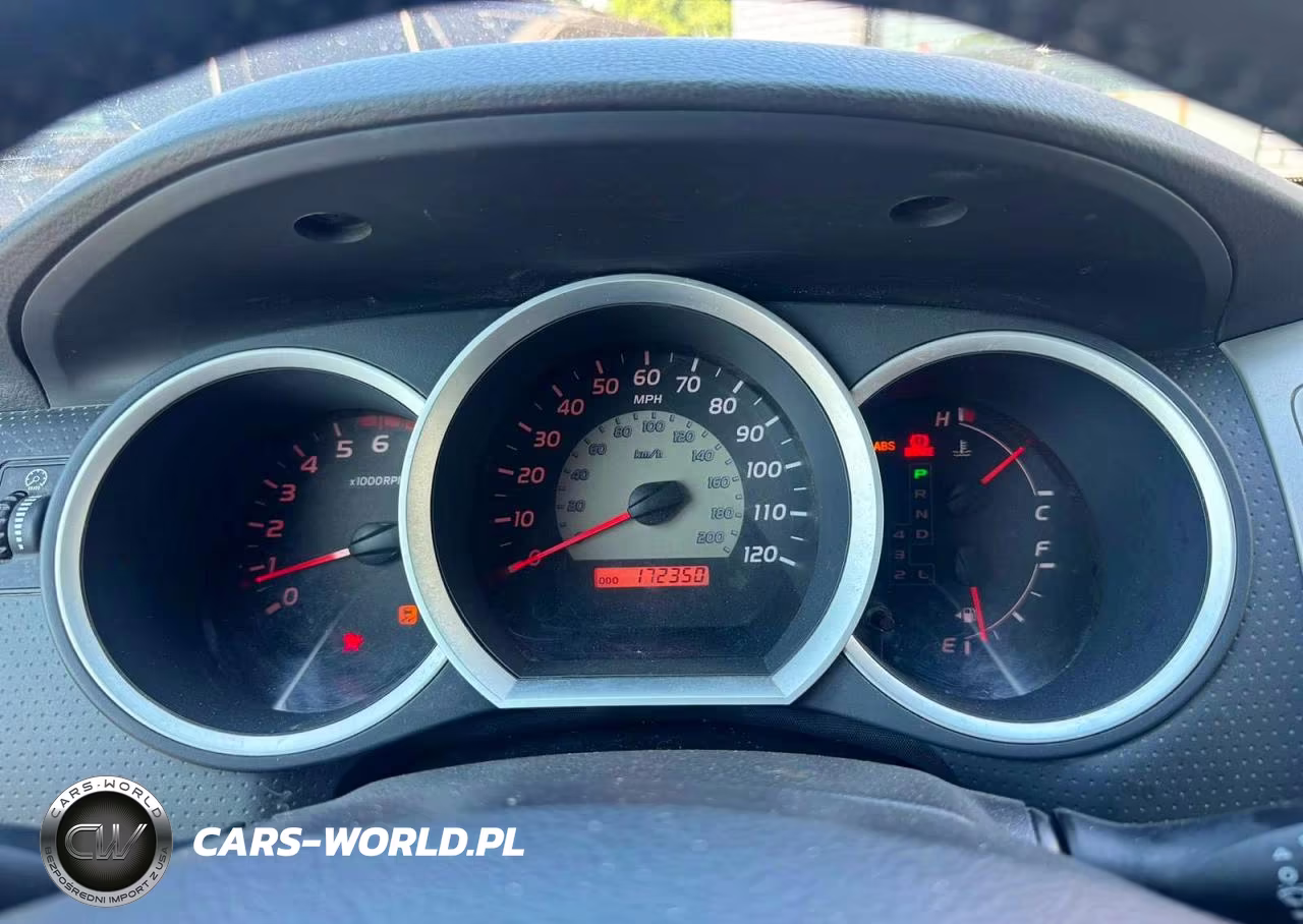 2010 Toyota Tacoma Double Cab VIN:3TMLU4EN9AM043389 - 8