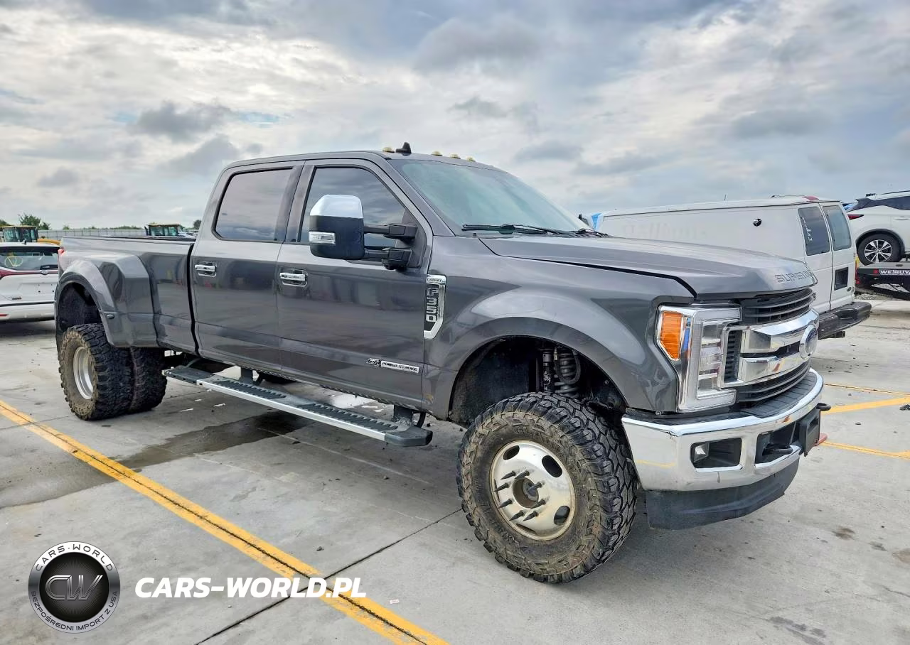 2019 Ford F350 Super Duty VIN:1FT8W3DT6KEE63693 - 4