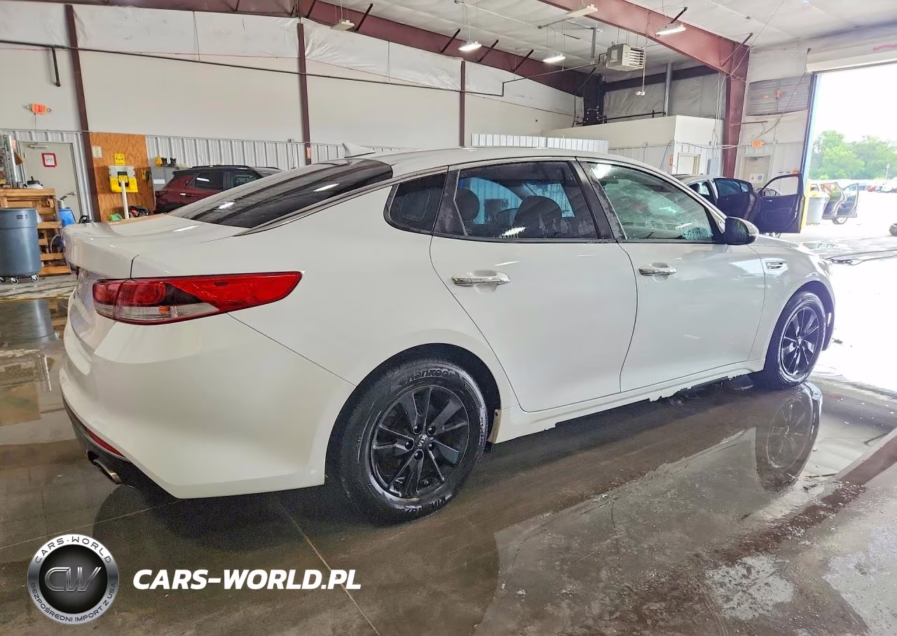 2017 Kia Optima Lx VIN:5XXGT4L37HG154184 - 3