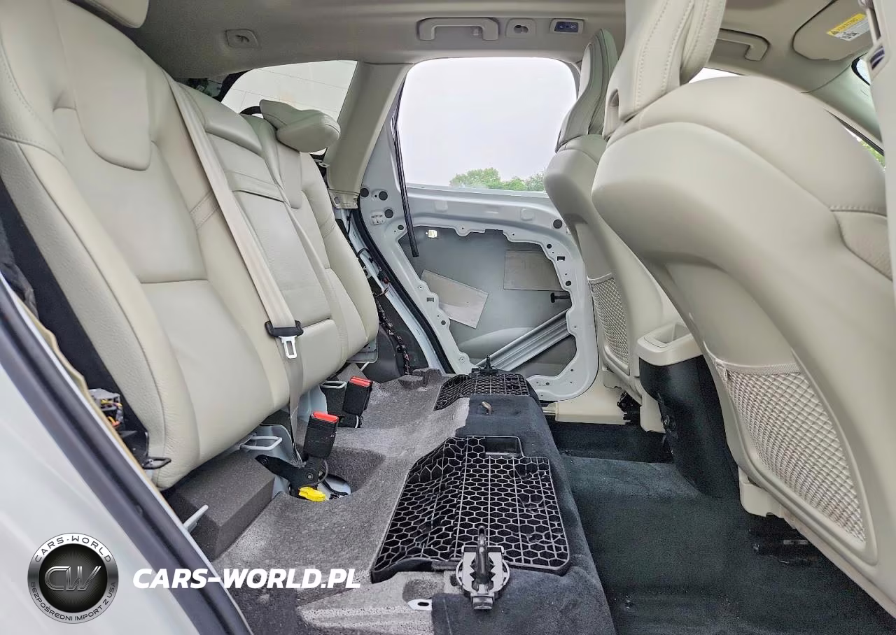 2020 Volvo Xc60 T5 Momentum VIN:YV4102RK7L1411511 - 11