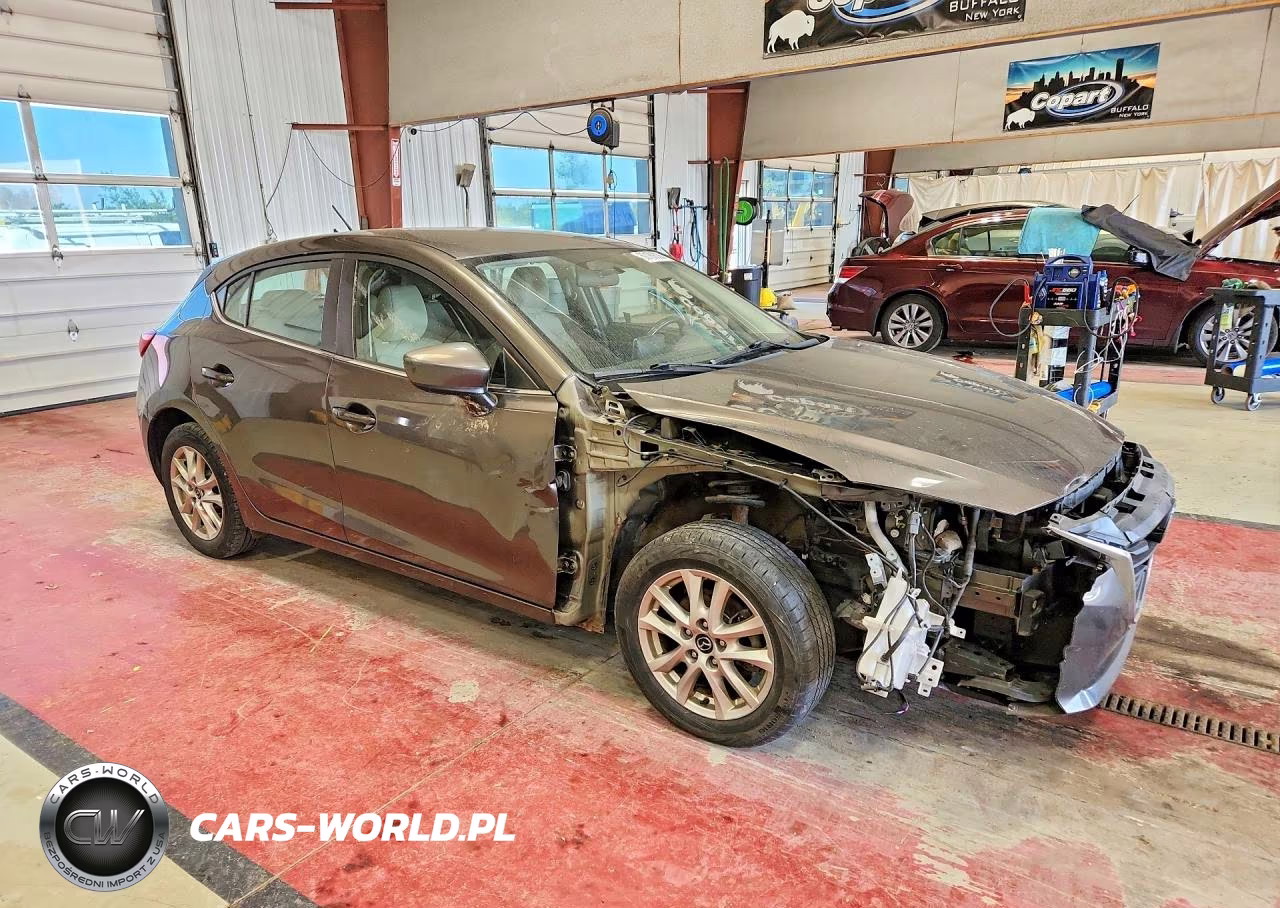 2015 Mazda 3 Touring VIN:3MZBM1L75FM148207 - 4