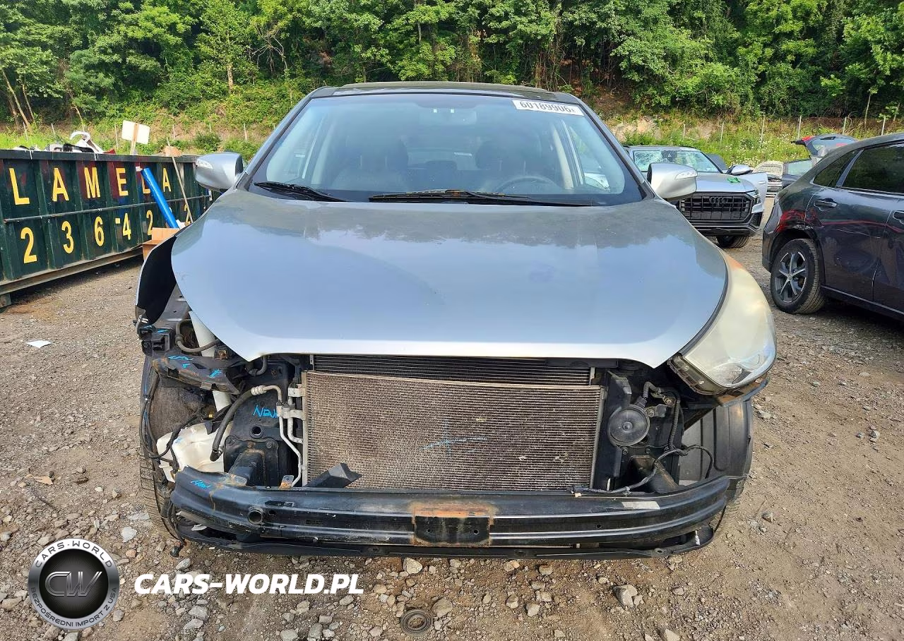 2012 Hyundai Tucson Limited VIN:KM8JUCACXCU445339 - 5