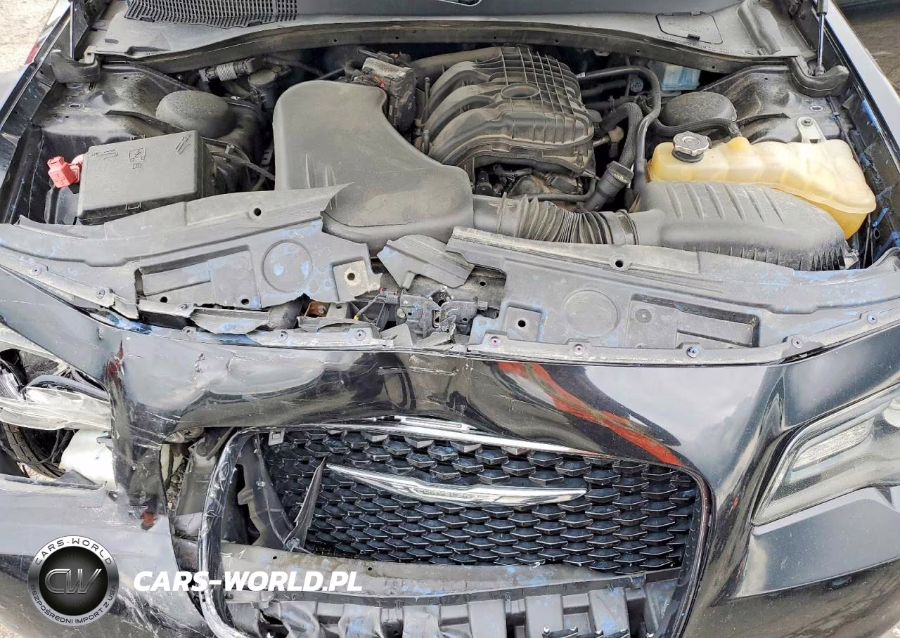 2019 Chrysler 300 S VIN:2C3CCAGG2KH610773 - 11