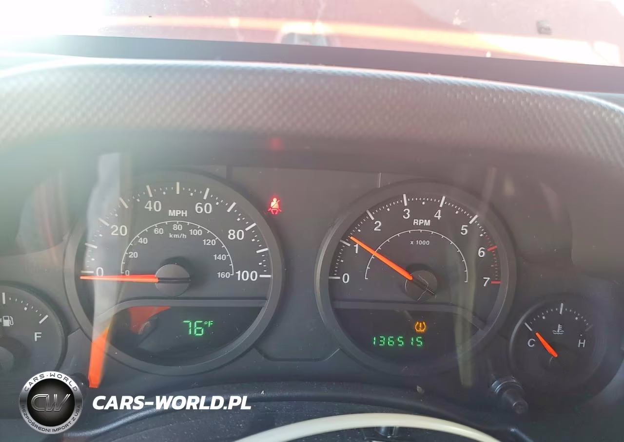 2008 Jeep Wrangler Unlimited X VIN:1J4GA39118L635760 - 9