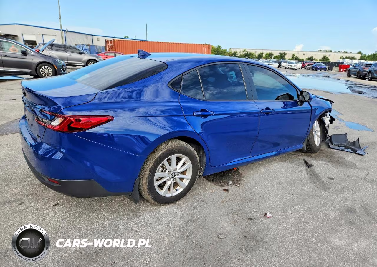 2025 Toyota Camry Le VIN:4T1DAACK4SU186666 - 3