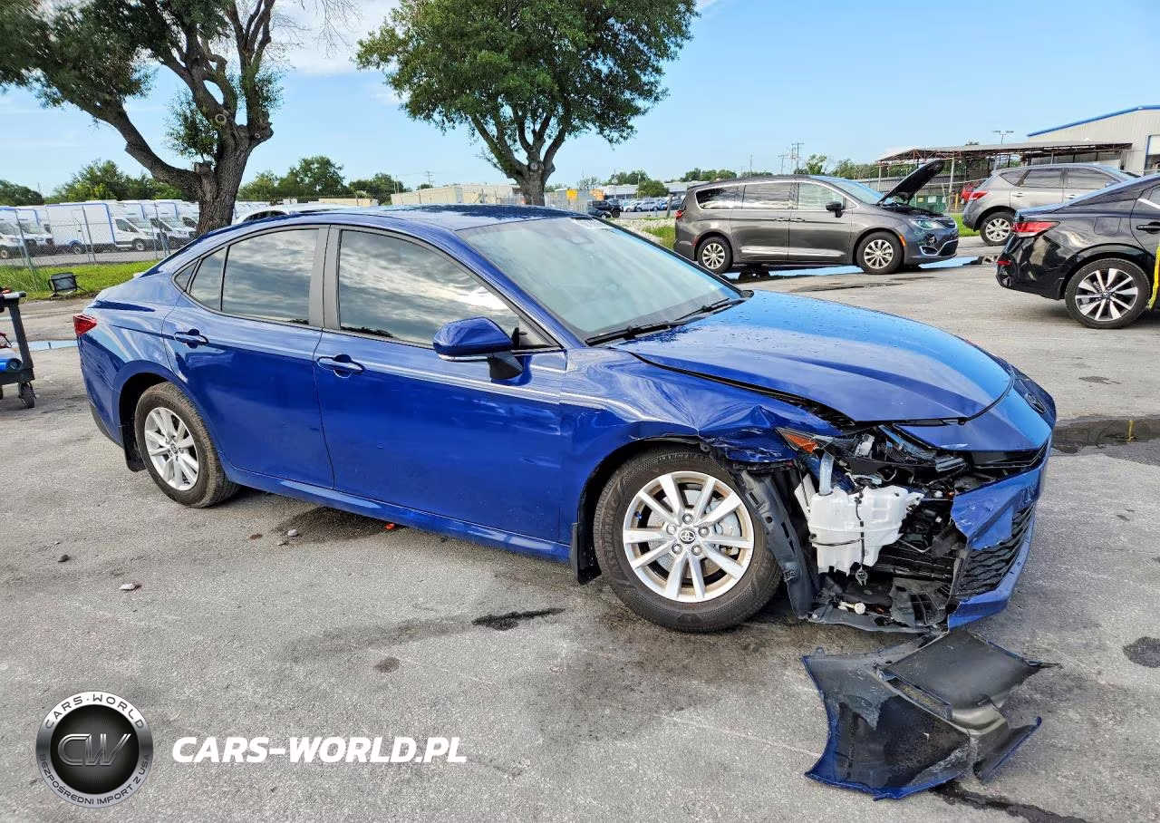 2025 Toyota Camry Le VIN:4T1DAACK4SU186666 - 4