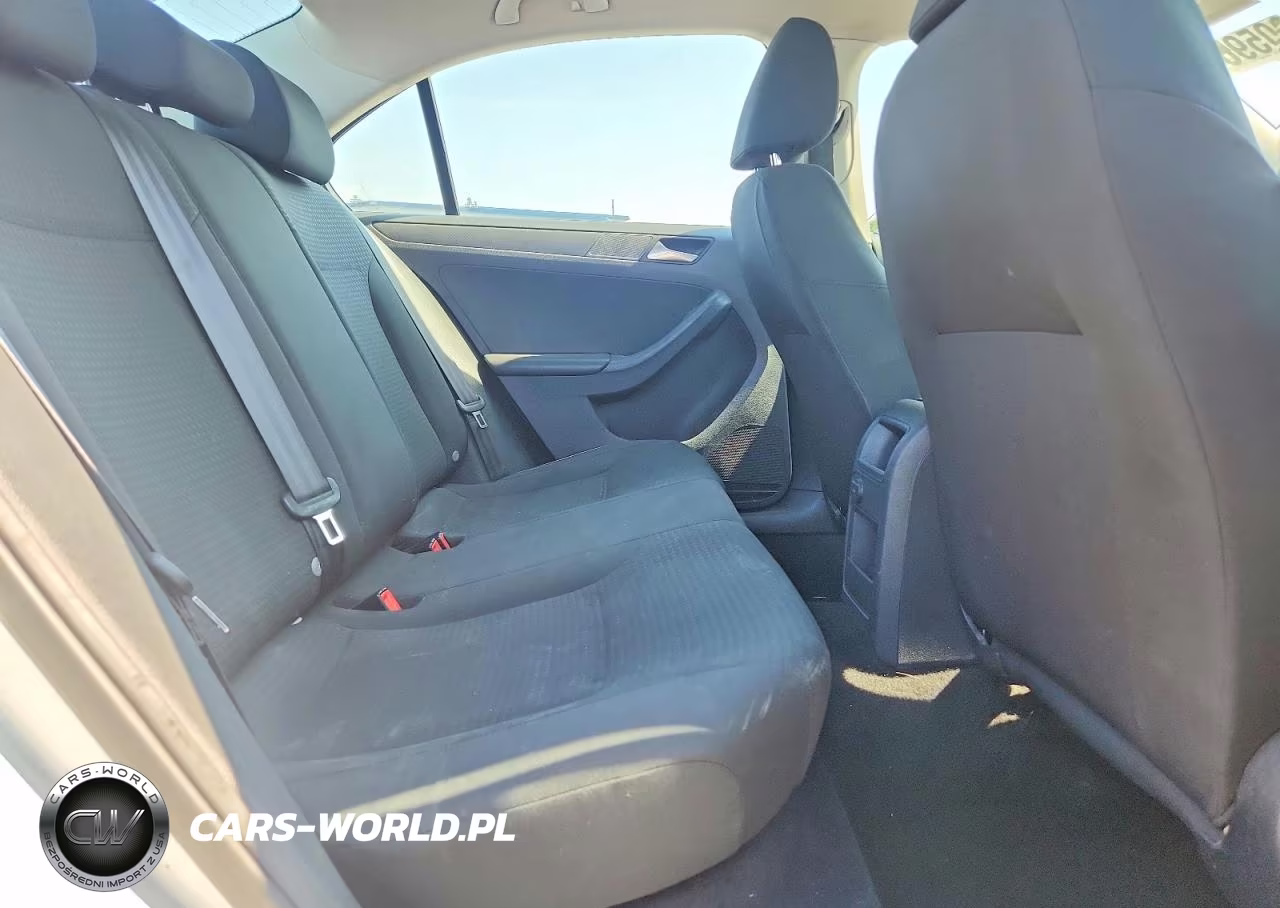 2016 Volkswagen Jetta S VIN:3VW167AJ6GM255193 - 10