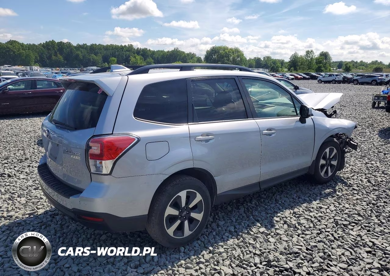 2017 Subaru Forester VIN:JF2SJAGCXHH554799 - 3