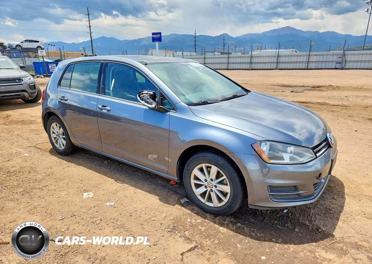 2015 Volkswagen Golf VIN:3VW217AU6FM013368 - 4