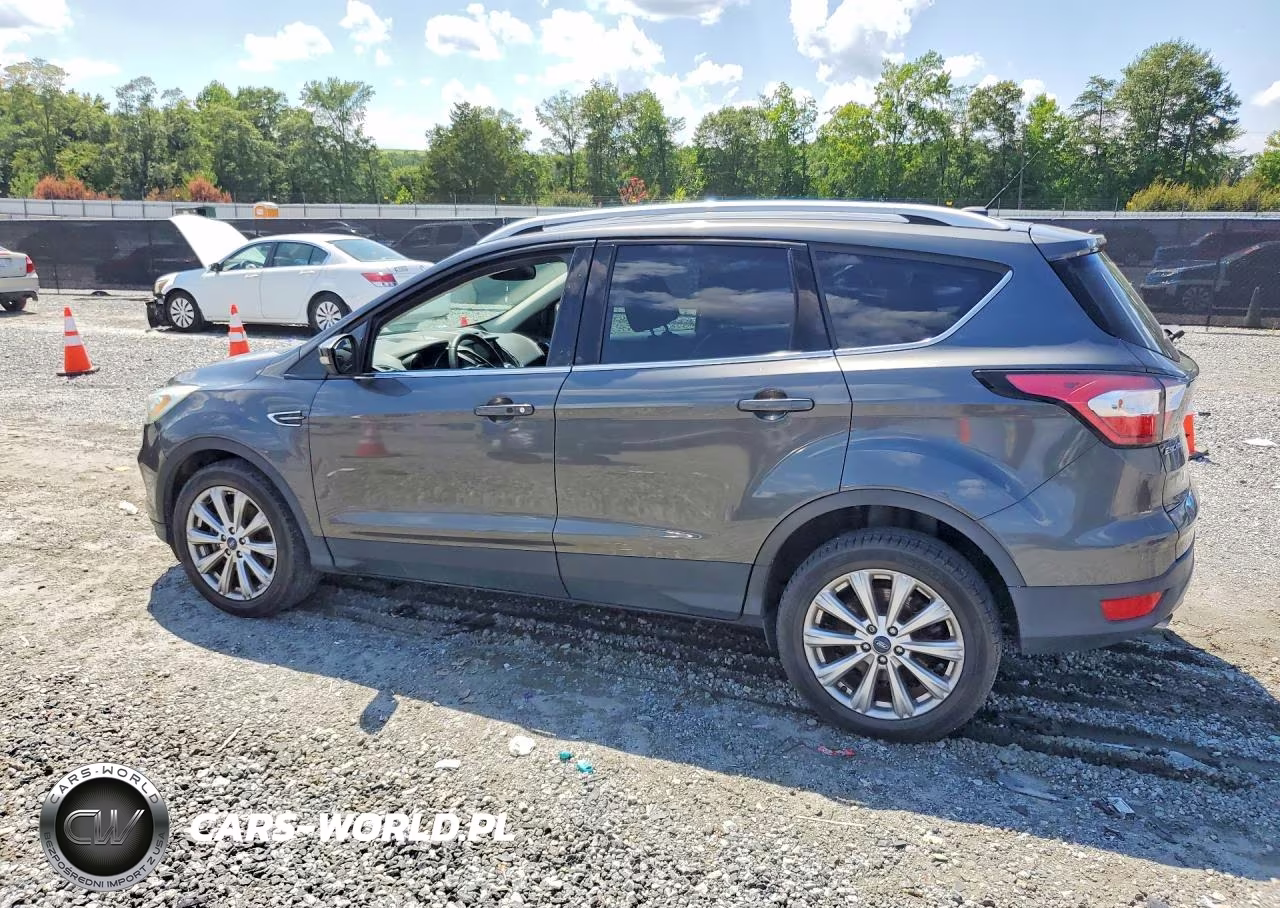 2017 Ford Escape Titanium VIN:1FMCU9J98HUD56814 - 2