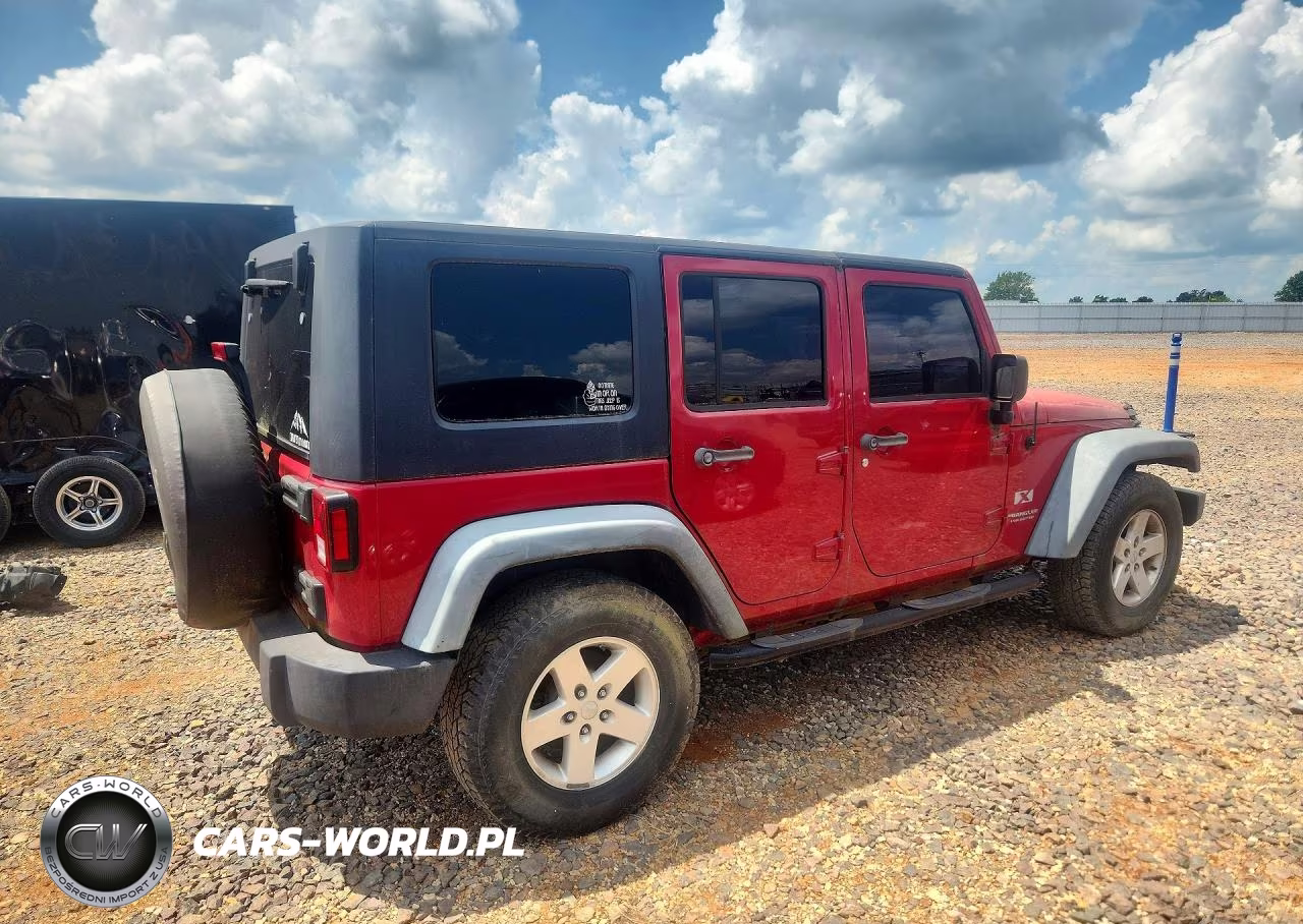 2008 Jeep Wrangler Unlimited X VIN:1J4GB39188L608875 - 3