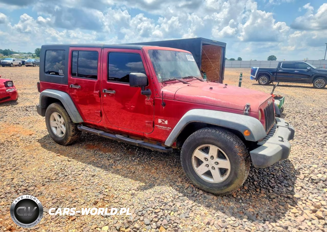 2008 Jeep Wrangler Unlimited X VIN:1J4GB39188L608875 - 4
