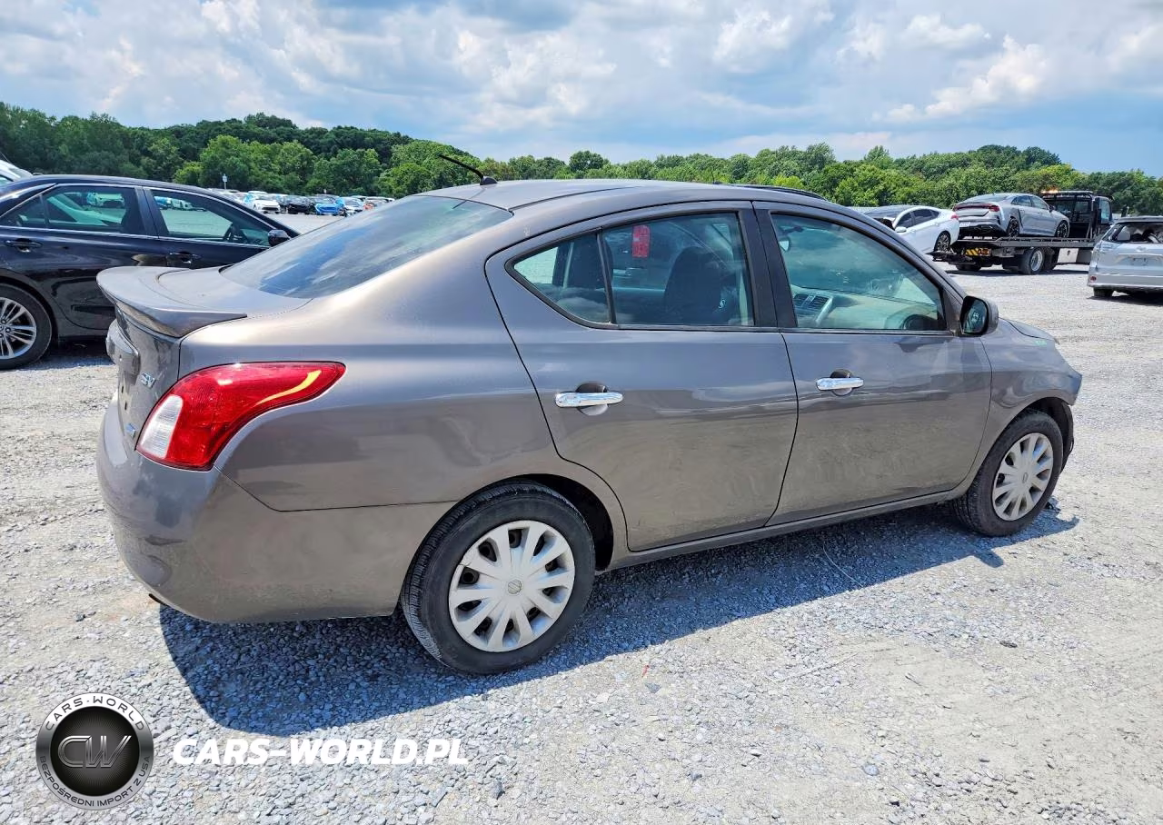 2013 Nissan Versa 1.6 S VIN:3N1CN7AP5DL836336 - 3
