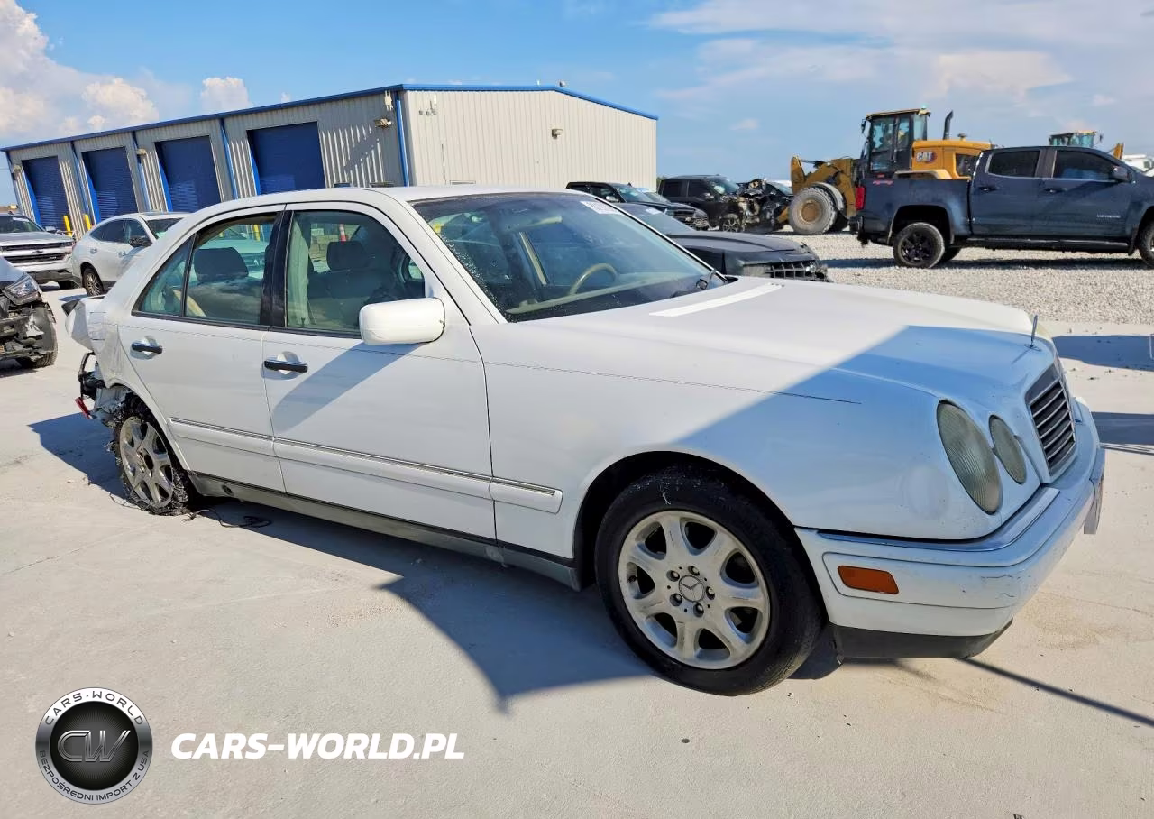 1999 Mercedes-Benz E 320 VIN:WDBJF65H0XA878292 - 4
