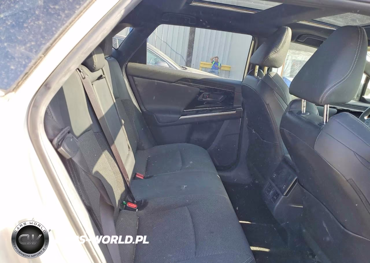 2024 Toyota Bz4X Xle VIN:JTMABACA3RA050780 - 10
