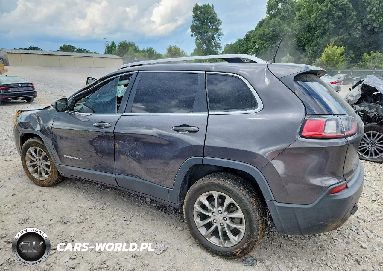 2020 Jeep Cherokee Latitude Plus VIN:1C4PJLLB2LD586210 - 2