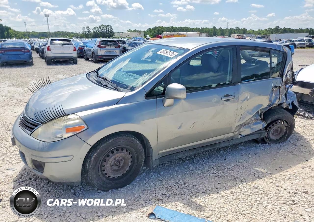 2010 Nissan Versa 1.8 S