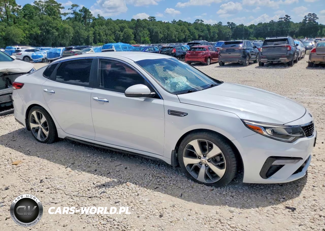 2019 Kia Optima S VIN:5XXGT4L32KG376137 - 4
