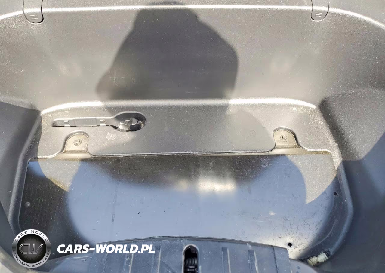2019 Tesla Model 3 VIN:5YJ3E1EBXKF365546 - 12