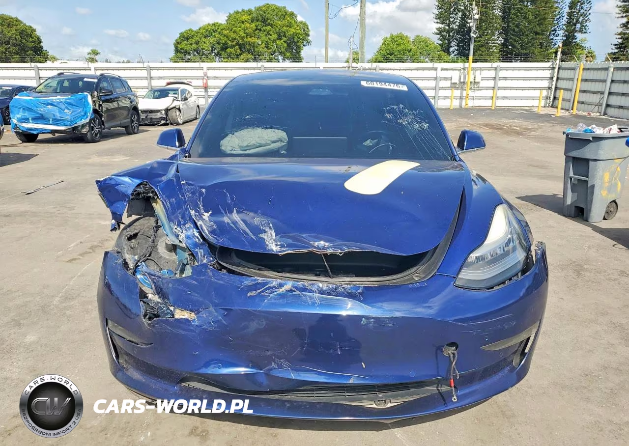 2019 Tesla Model 3 VIN:5YJ3E1EBXKF365546 - 5