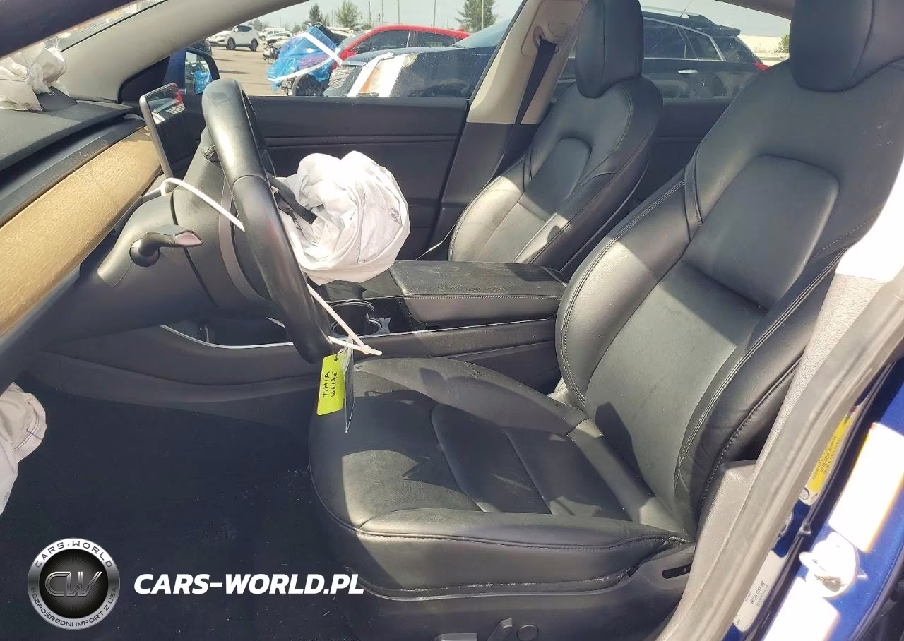 2019 Tesla Model 3 VIN:5YJ3E1EBXKF365546 - 7