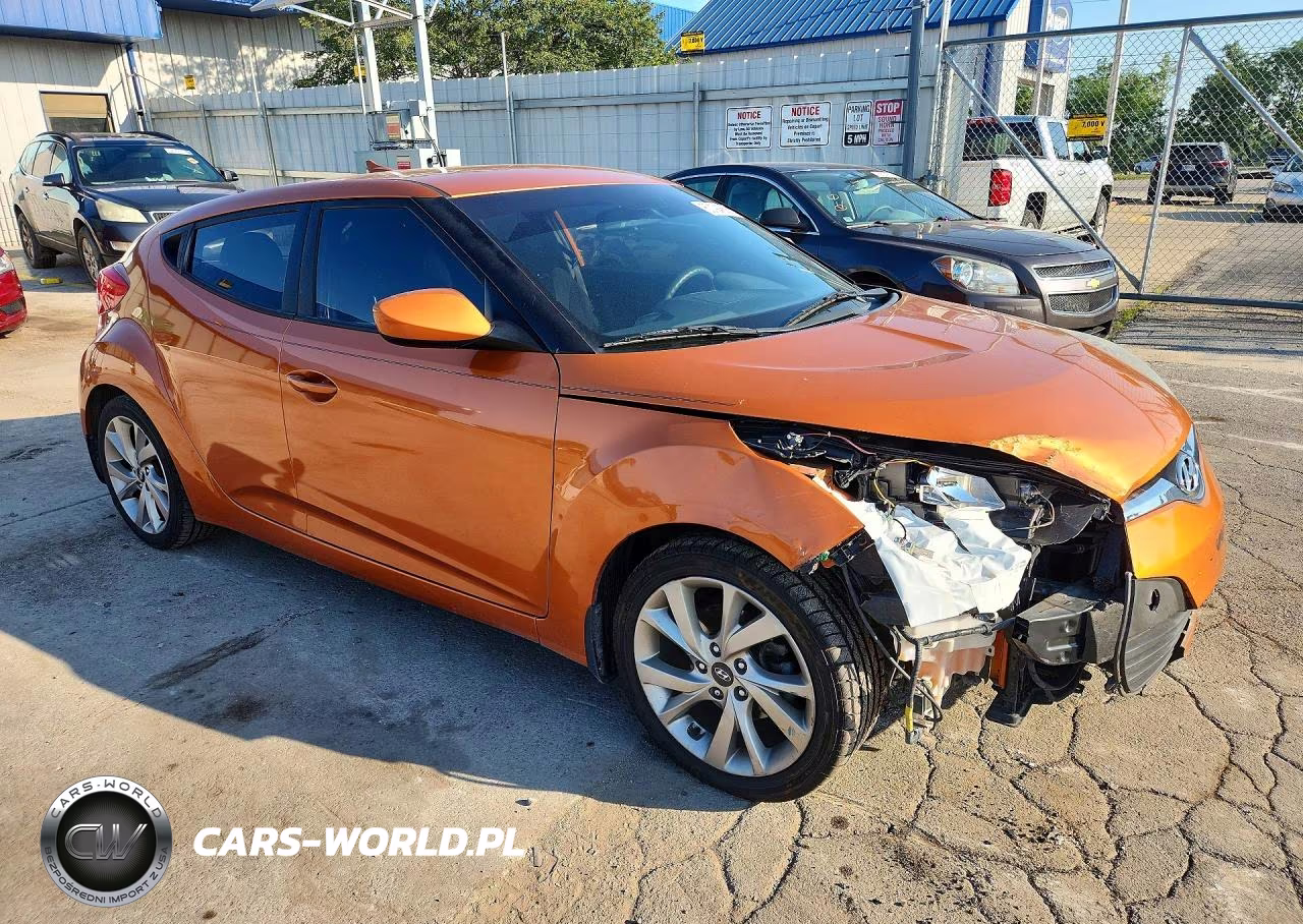2016 Hyundai Veloster Base VIN:KMHTC6AD5GU287553 - 4